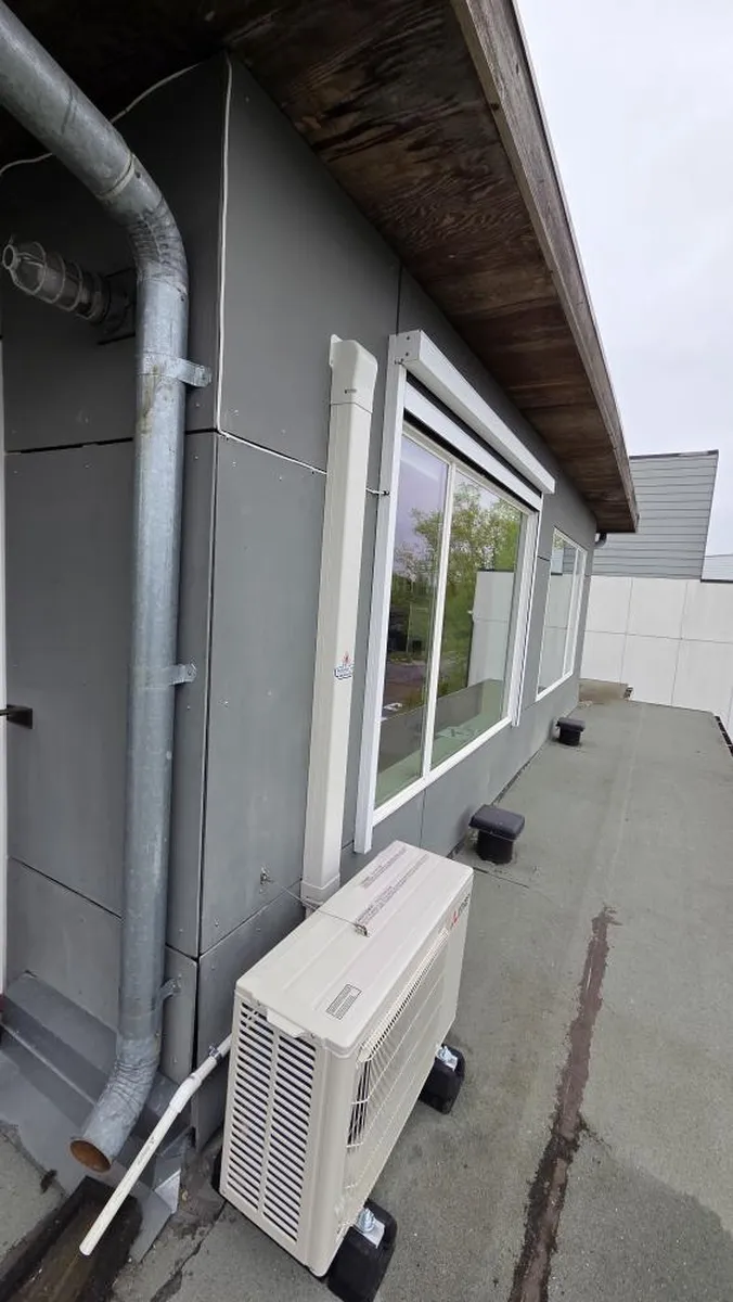 Single Zone Ductless Heat Pump Installation in Seattle, WA 98122: Cooling a New Capitol Hill Airbnb on a Budget